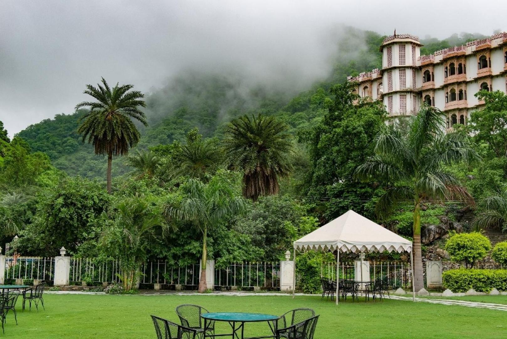Aaram Baagh - A Luxury Nature Resort Udaipur Extérieur photo